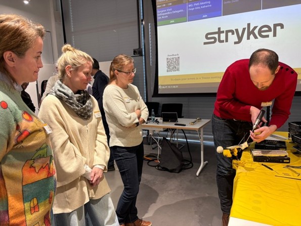 Hands-On Workshop mit Stryker® – Osteosynthesen an Sawbone®-Modellen